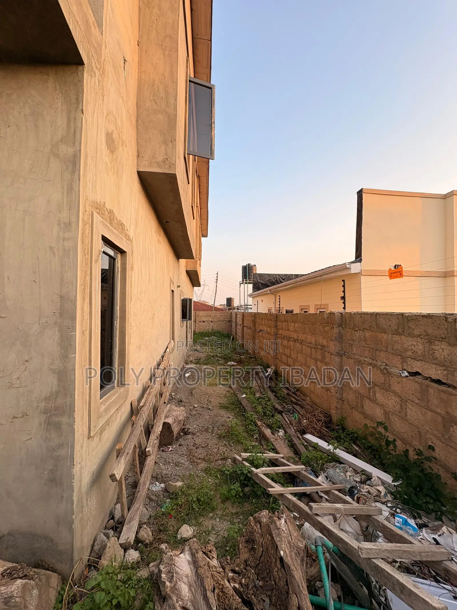 4bdrm Duplex in Ologuneru, Ibadan for sale in Ibadan