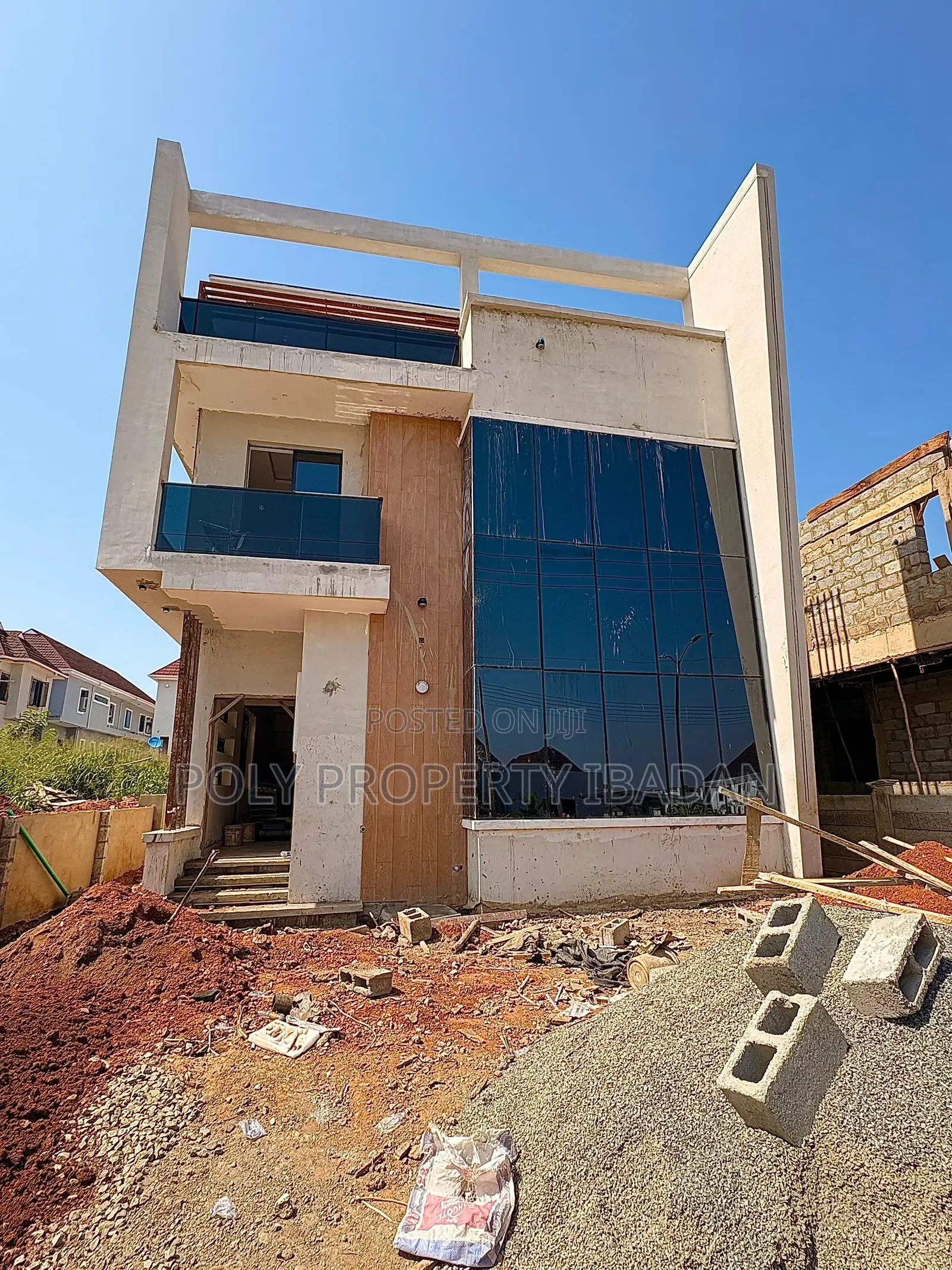 5bdrm Duplex in Engr Lere Adigun Gra, Ibadan for sale in Ibadan