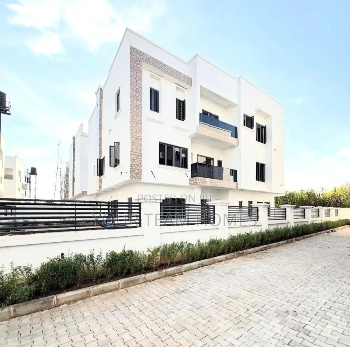 7bdrm Duplex in Asoroko, Asokoro for sale in Asokoro