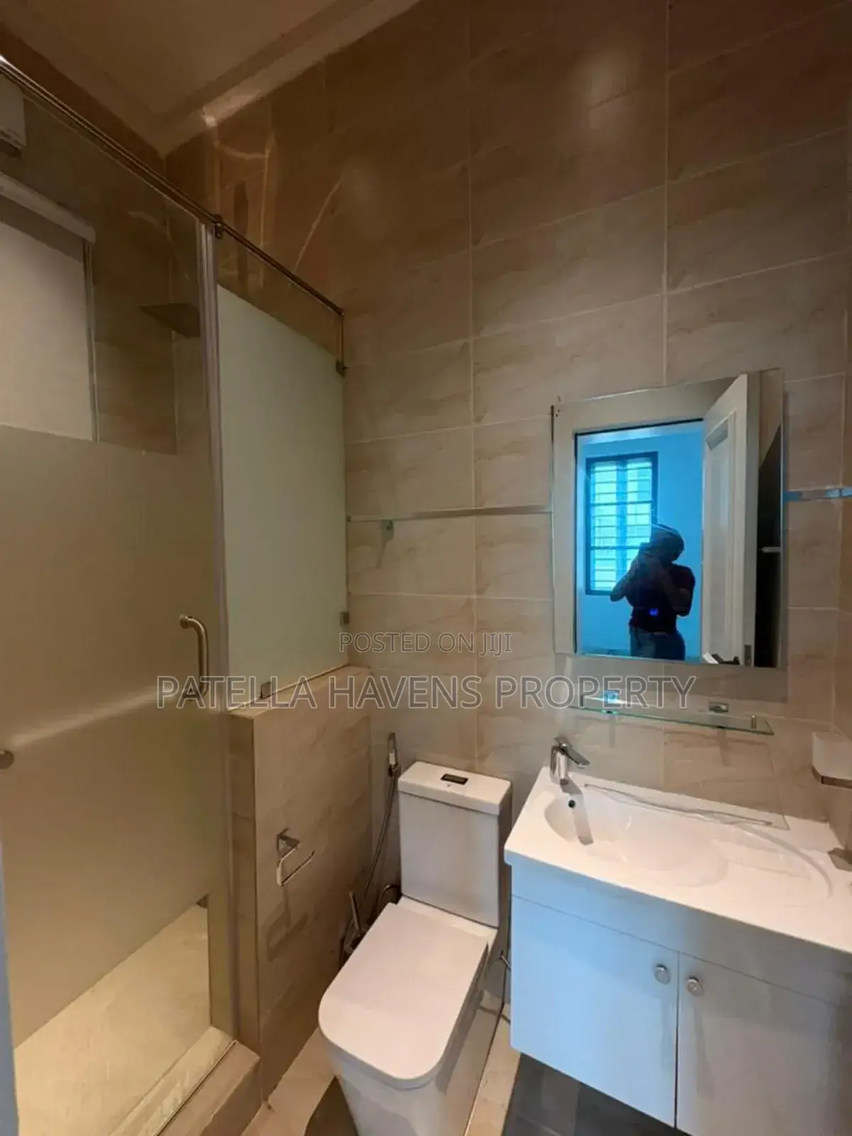 8bdrm Duplex in Wuse 2 for sale in Wuse 2