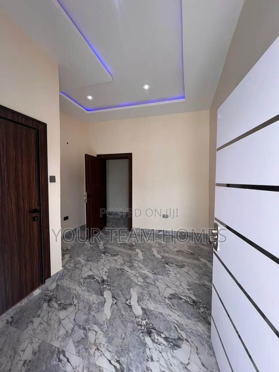 5bdrm Duplex in Asoroko, Asokoro for sale in Asokoro