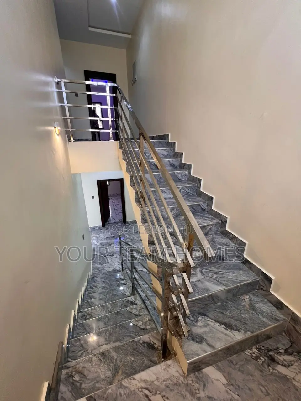 5bdrm Duplex in Asoroko, Asokoro for sale in Asokoro
