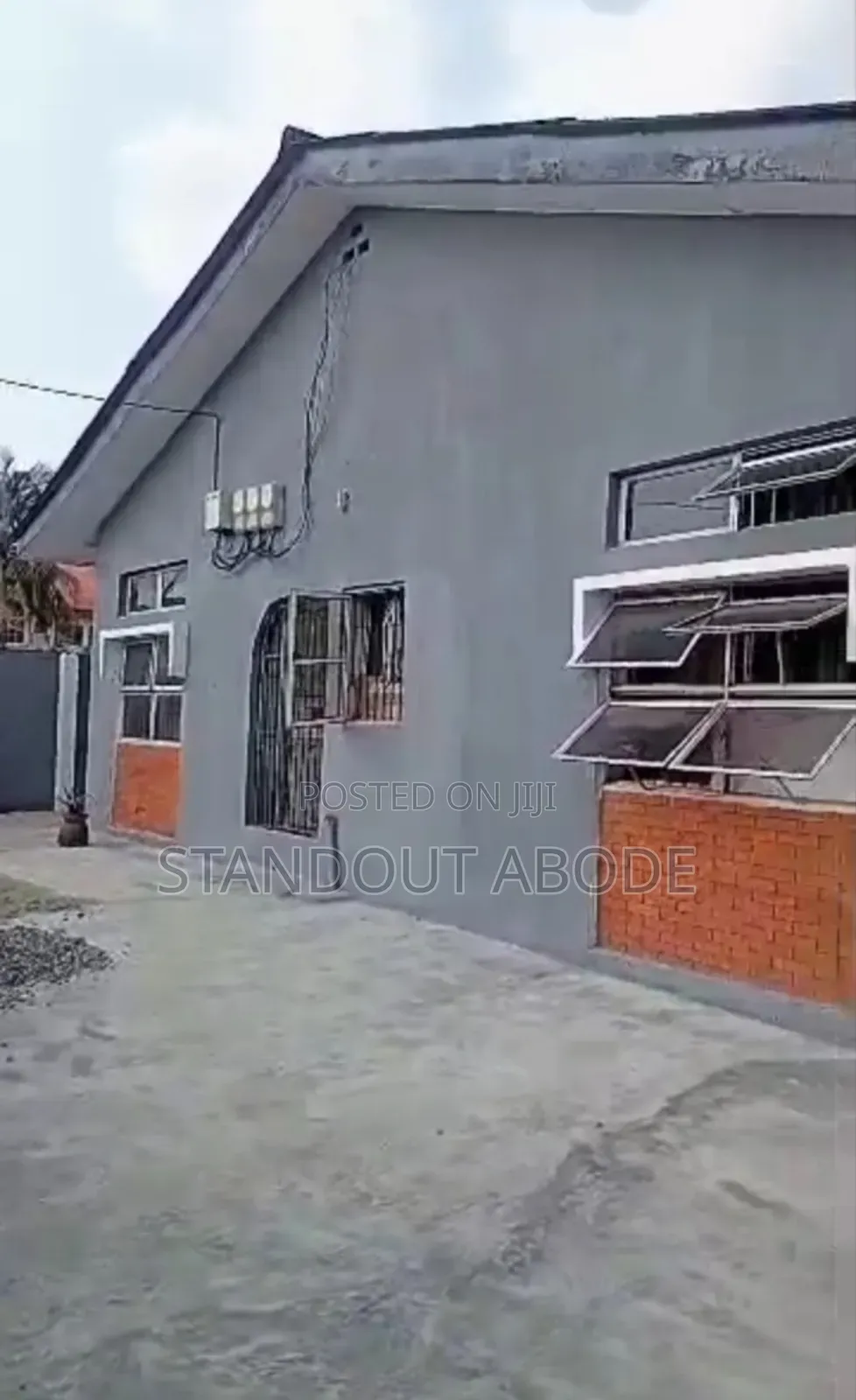 3bdrm Block of Flats in Ikotun, Governors Road for sale in Governors Road