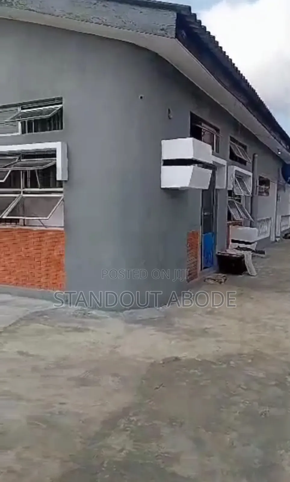 3bdrm Block of Flats in Ikotun, Governors Road for sale in Governors Road