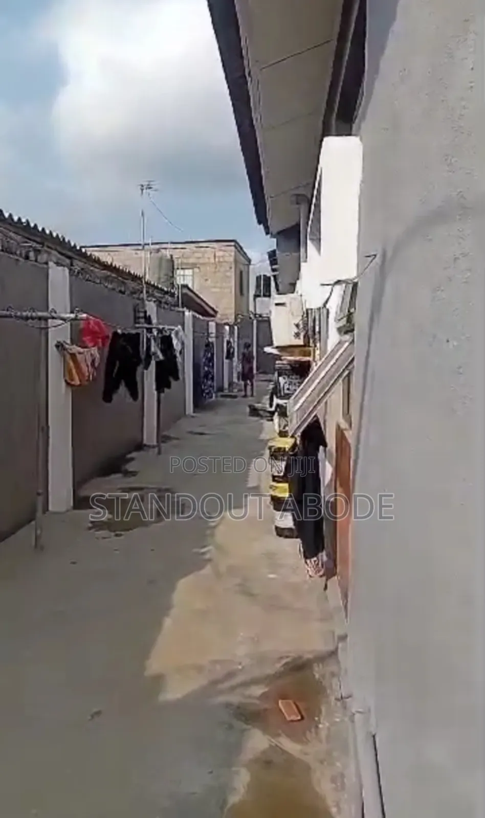 3bdrm Block of Flats in Ikotun, Governors Road for sale in Governors Road