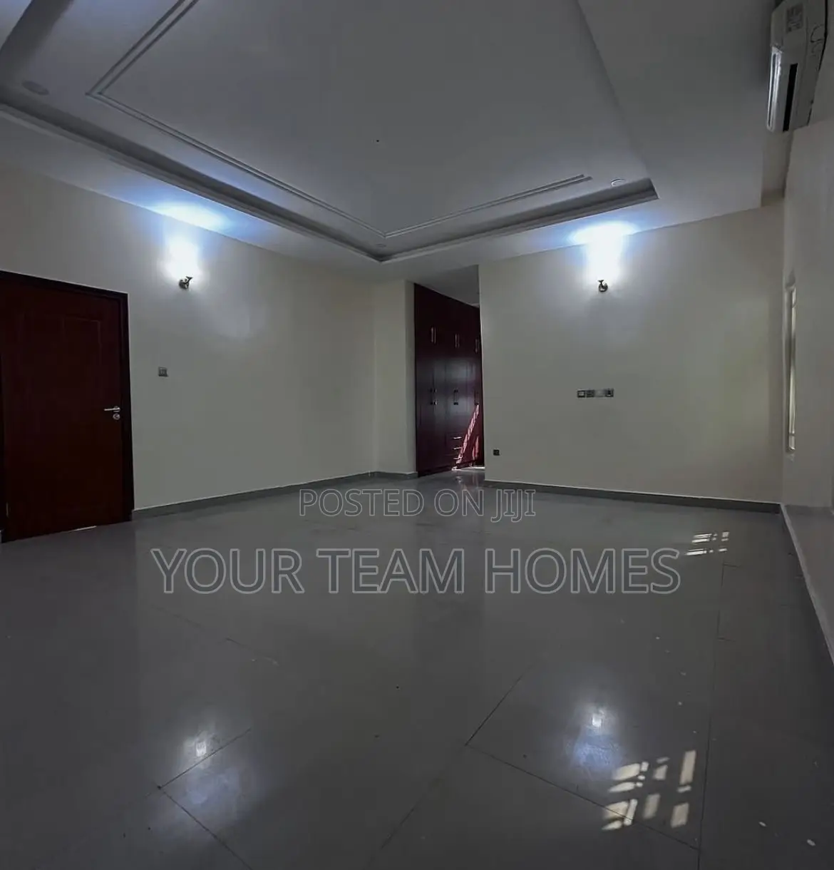 5bdrm Duplex in Karsana for sale in Karsana