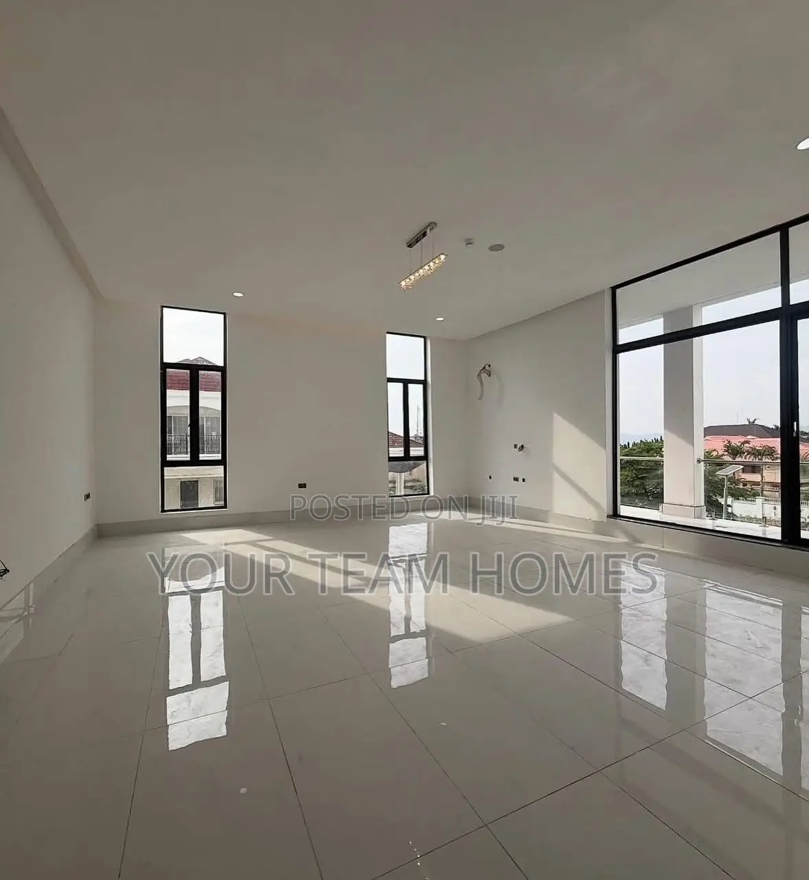 8bdrm Mansion in Asoroko, Asokoro for sale in Asokoro
