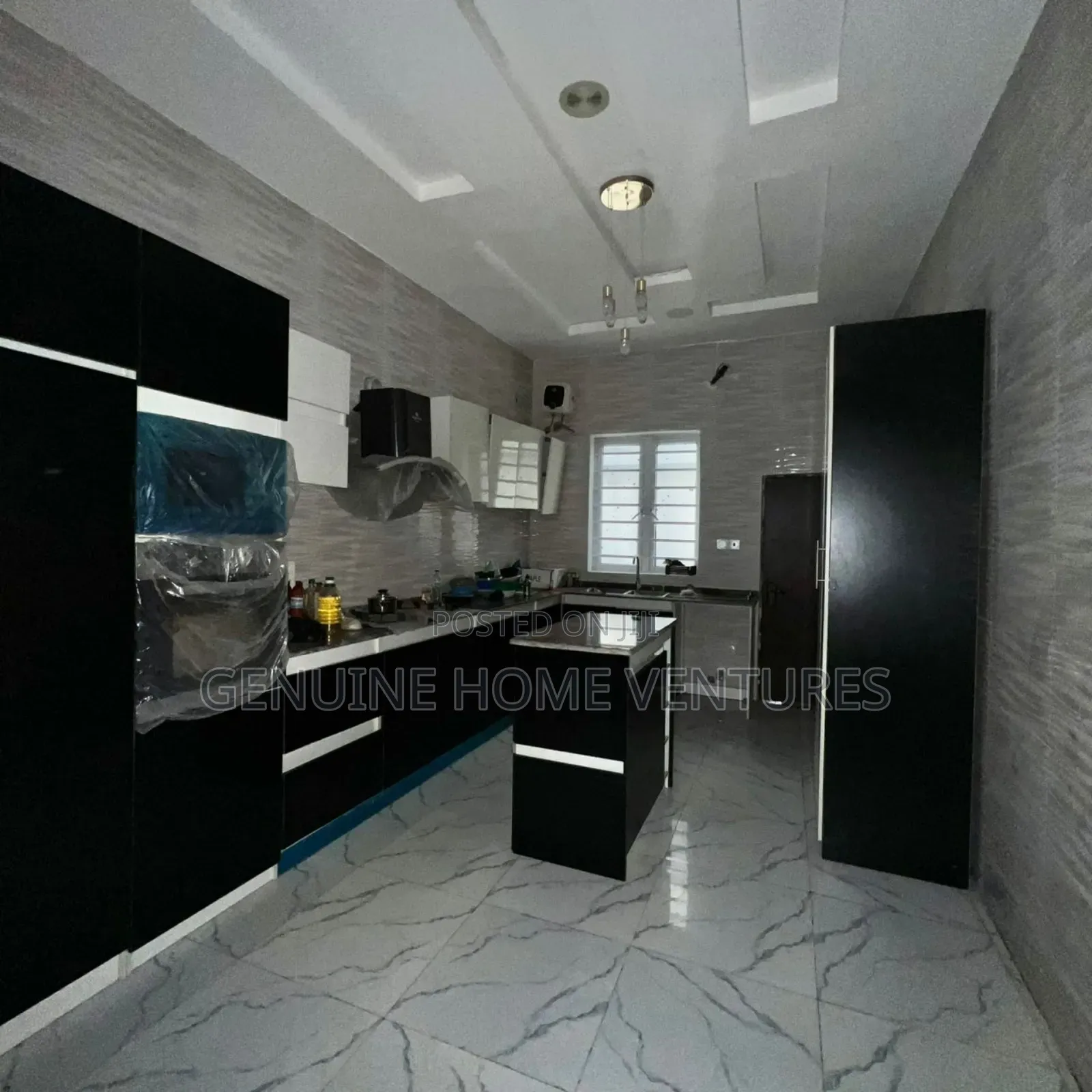 5bdrm Duplex in Orchid Lekki, Chevron for rent in Chevron