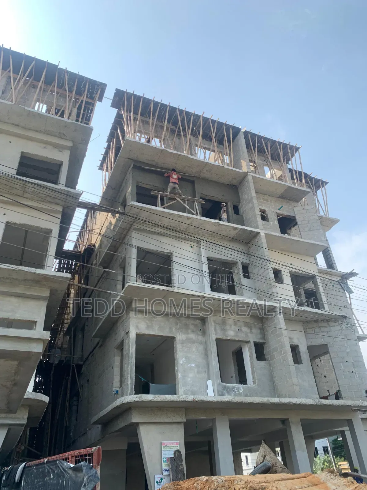 2bdrm Apartment in Off Admiralty Way, Lekki Phase 1 for sale in Lekki Phase 1