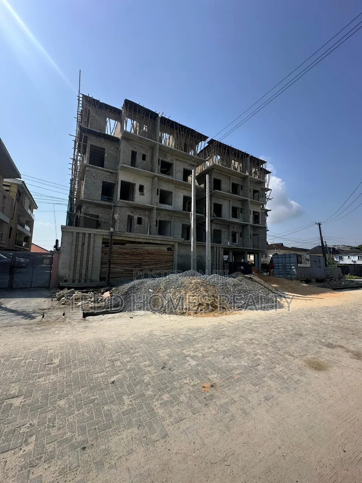 2bdrm Apartment in Off Admiralty Way, Lekki Phase 1 for sale in Lekki Phase 1