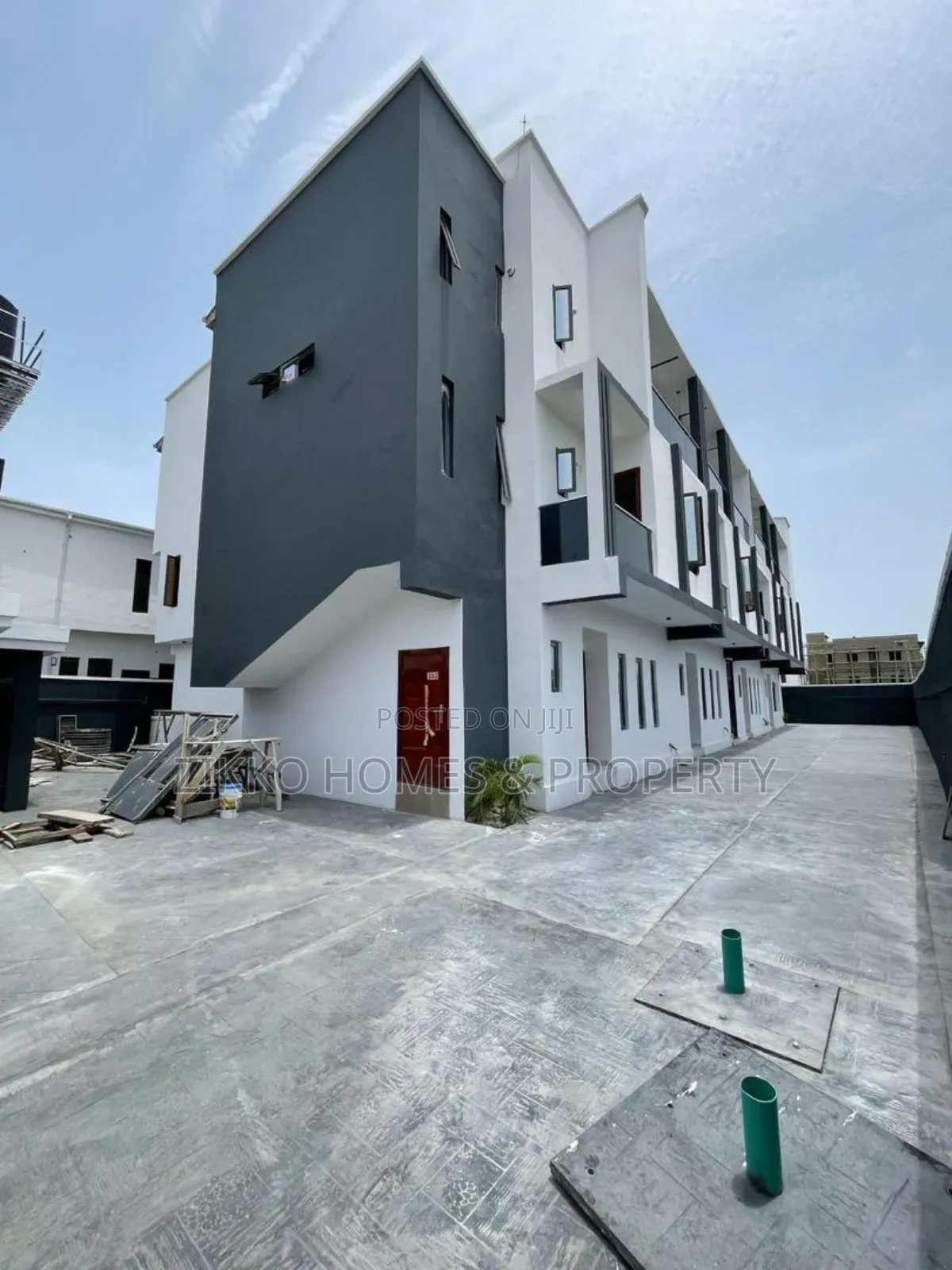 3bdrm Townhouse/Terrace in Ikota, Lekki for sale in Lekki