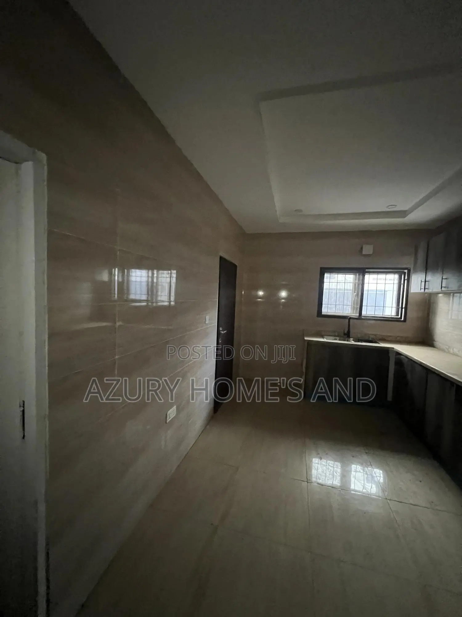 Luxury 4-Bedroom Terrace Duplex and Boys Quarters in Jahi