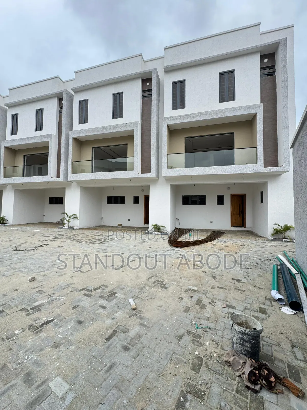 4bdrm Duplex in Inside An Estate, Ikate for sale in Ikate