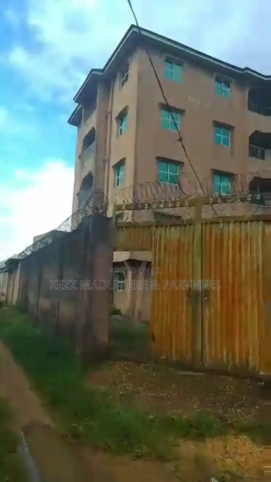 10bdrm Block of Flats in Near Osisioma for sale in Aba North