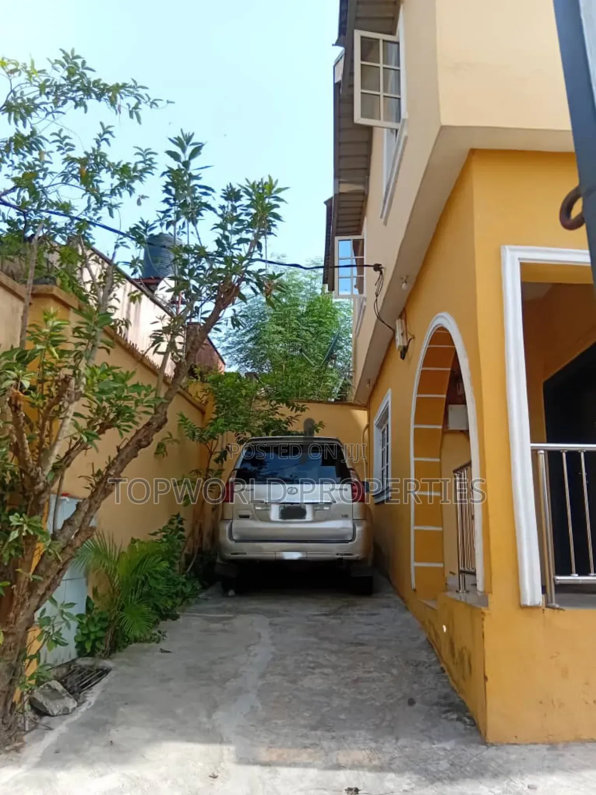 5bdrm Duplex in College Road Ogba, Ifako for sale in Ifako