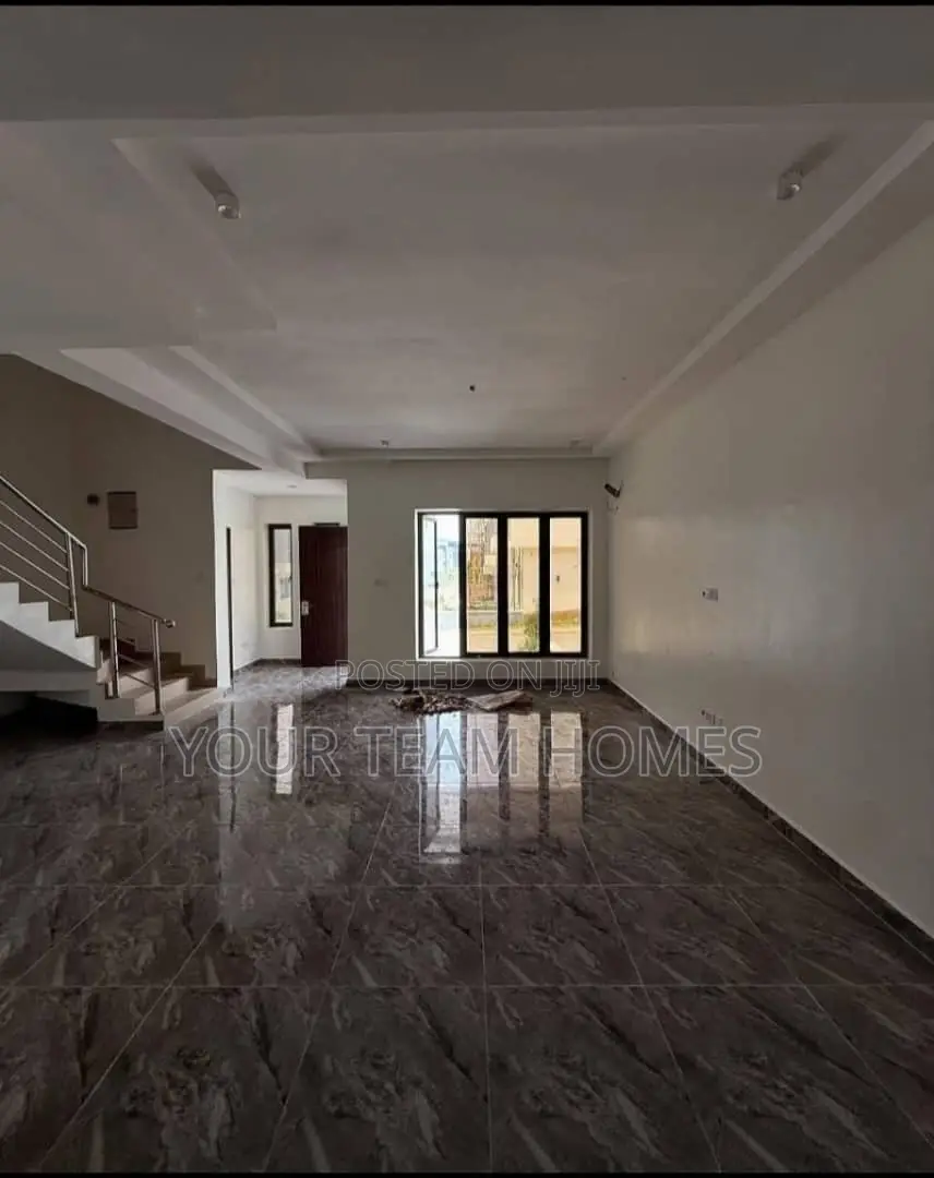 4bdrm Townhouse/Terrace in Life Camp for sale in Life Camp