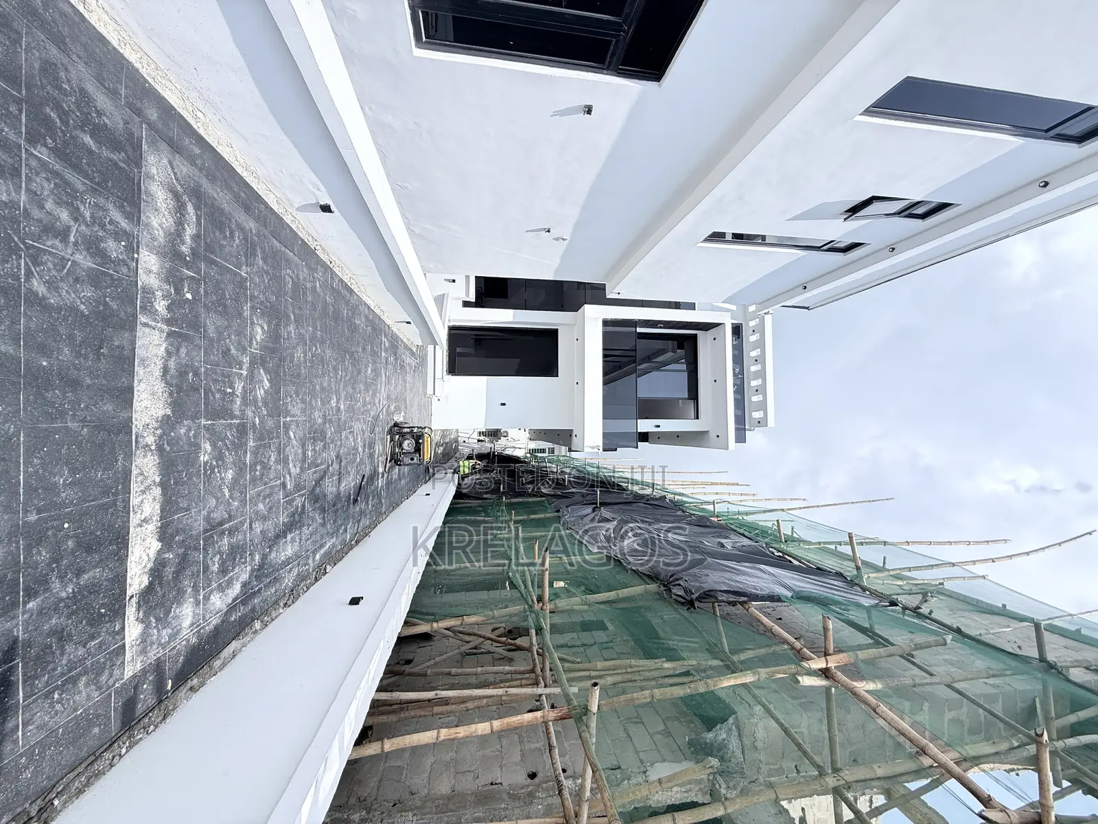 4bdrm Duplex in Lekki Conservation, Chevron for sale in Chevron