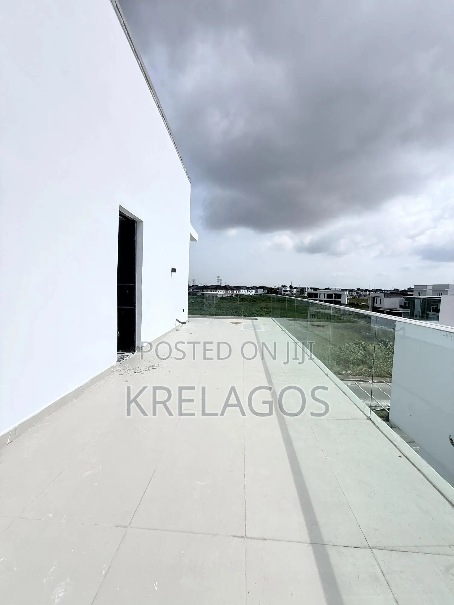 5bdrm Duplex in Royal Garden Estate, Off Lekki-Epe Expressway for sale in Off Lekki-Epe Expressway