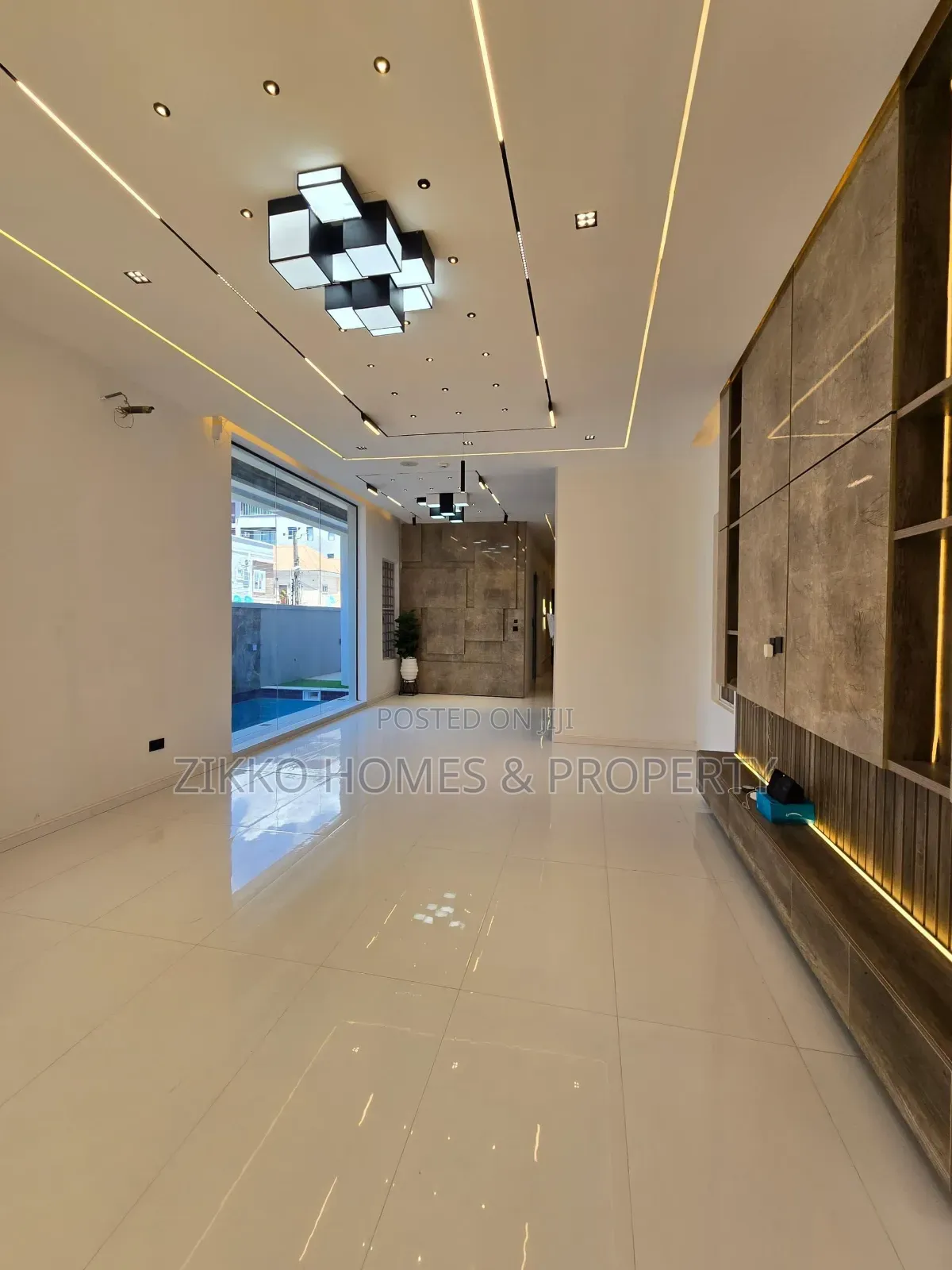 5bdrm Duplex in Lekki for sale in Lekki