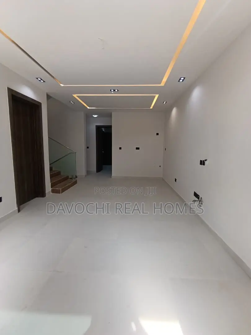 4bdrm Duplex in Freedom Way, Lekki Phase 1 for rent in Lekki Phase 1