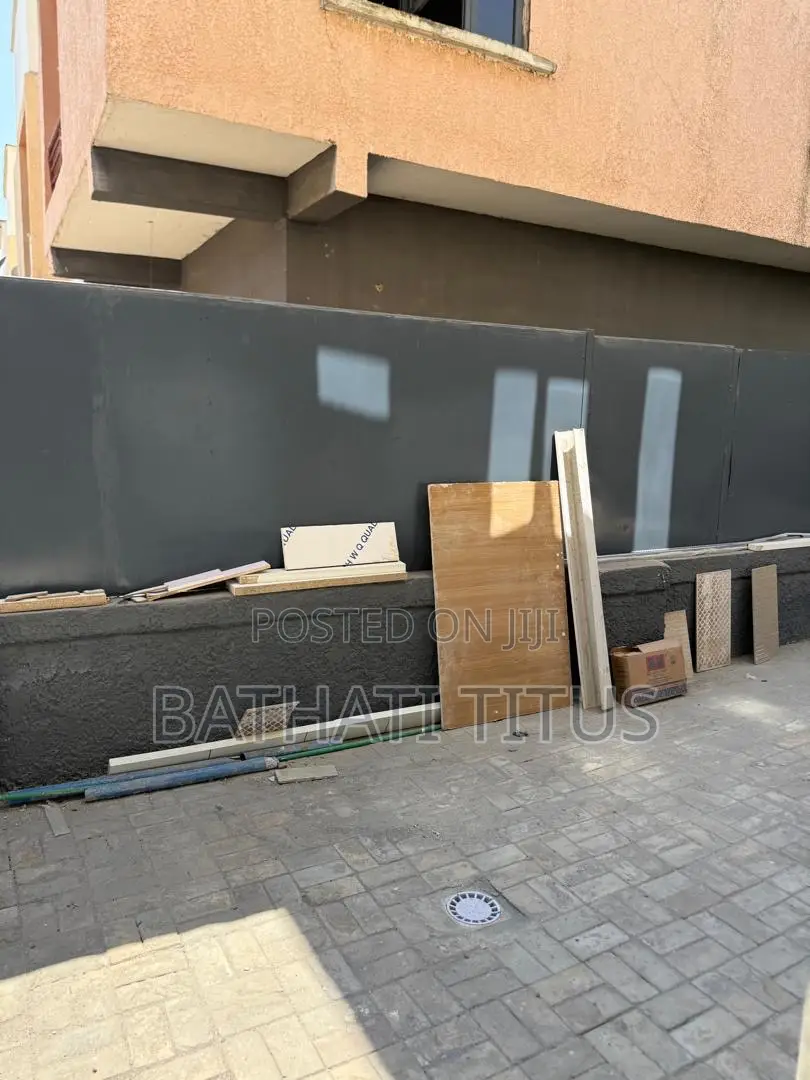 4bdrm Duplex in Paradise Estate, Life Camp for rent in Life Camp