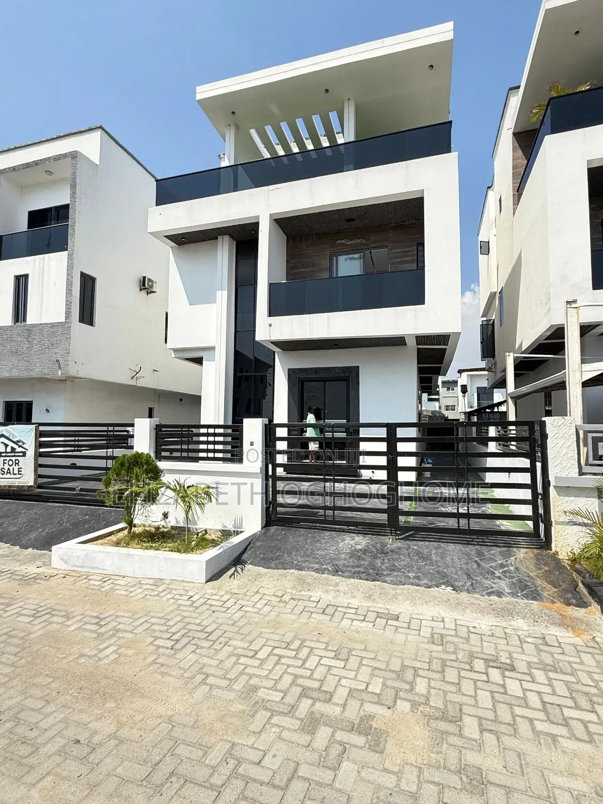 4bdrm Duplex in Lekki for sale in Lekki