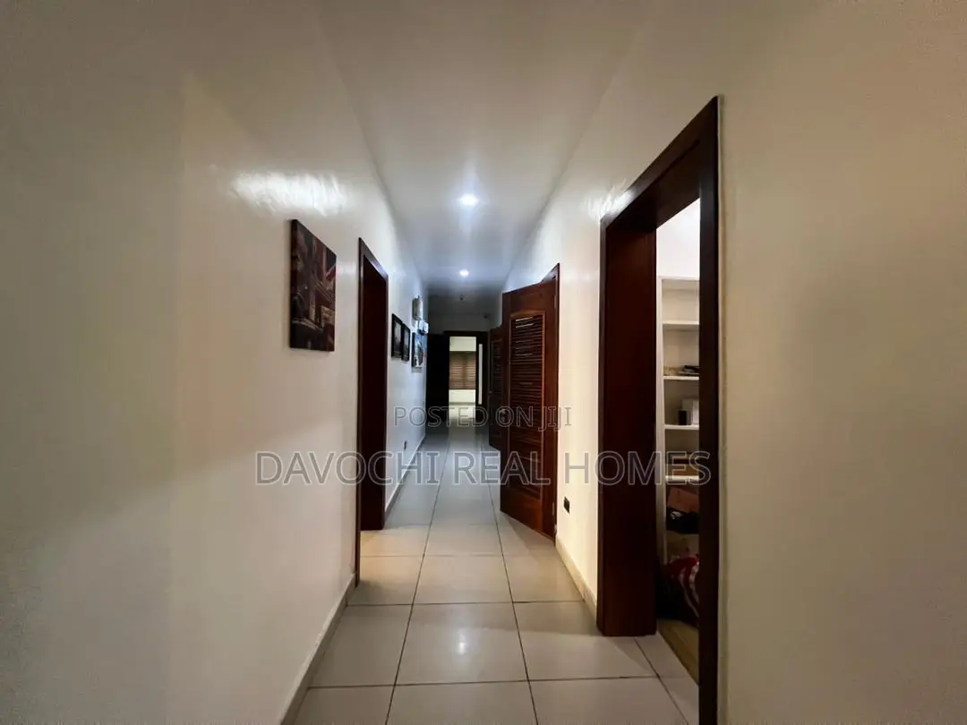 3bdrm Apartment in Lekki Phase1 for rent in Lekki Phase 2