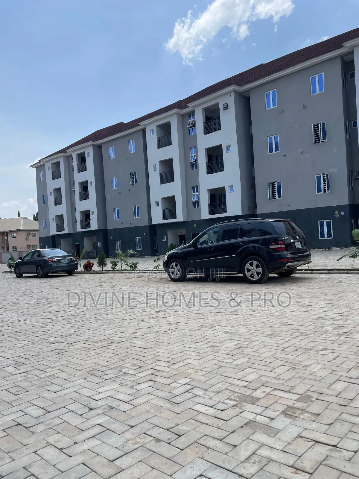 3bdrm Block of Flats in Durumi for sale in Durumi