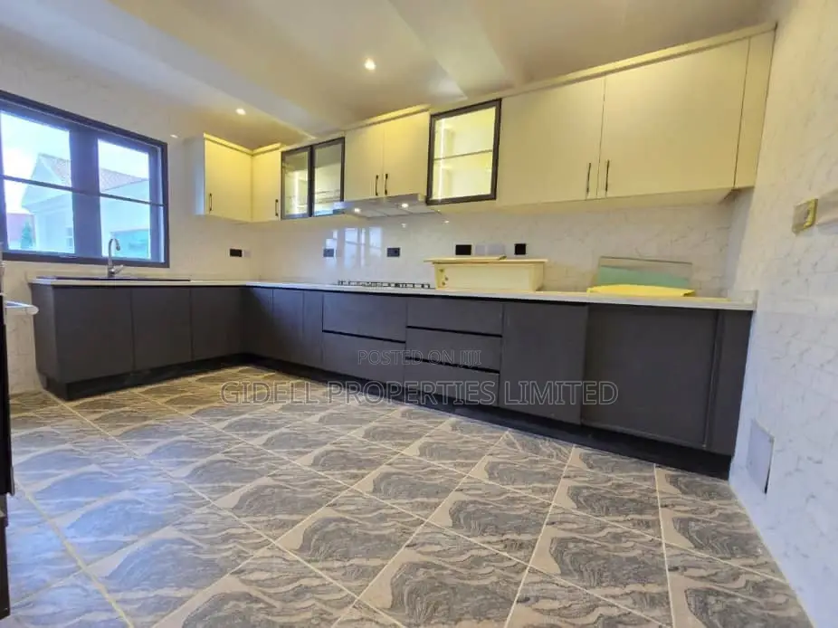 4bdrm Townhouse / Terrace in Wuse 2 for rent in Wuse 2