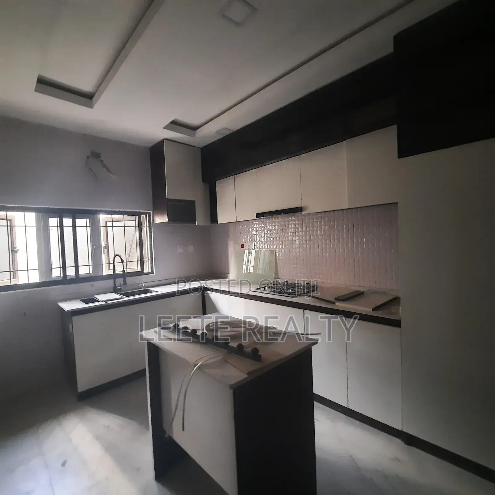 4bdrm Townhouse/Terrace in Jahi for sale in Jahi