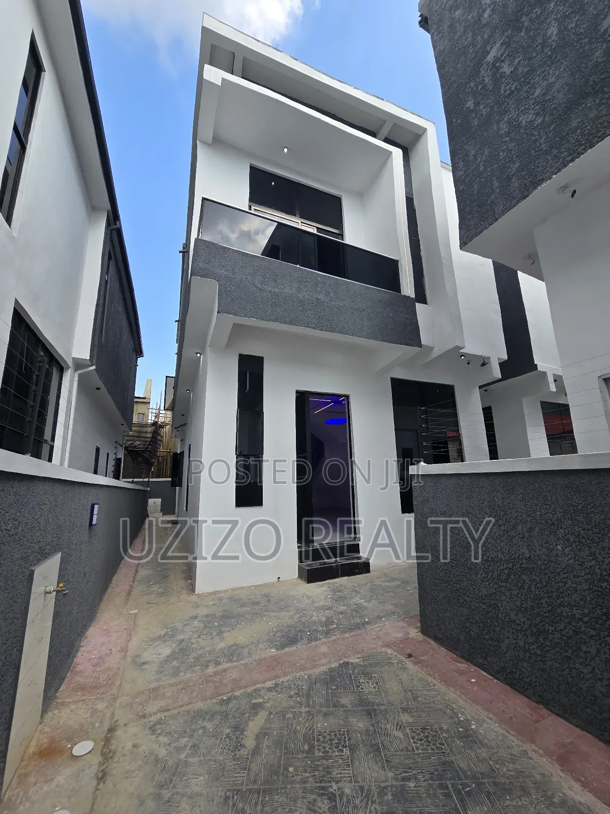 Furnished 4bdrm Duplex in Sangotedo for sale in Sangotedo