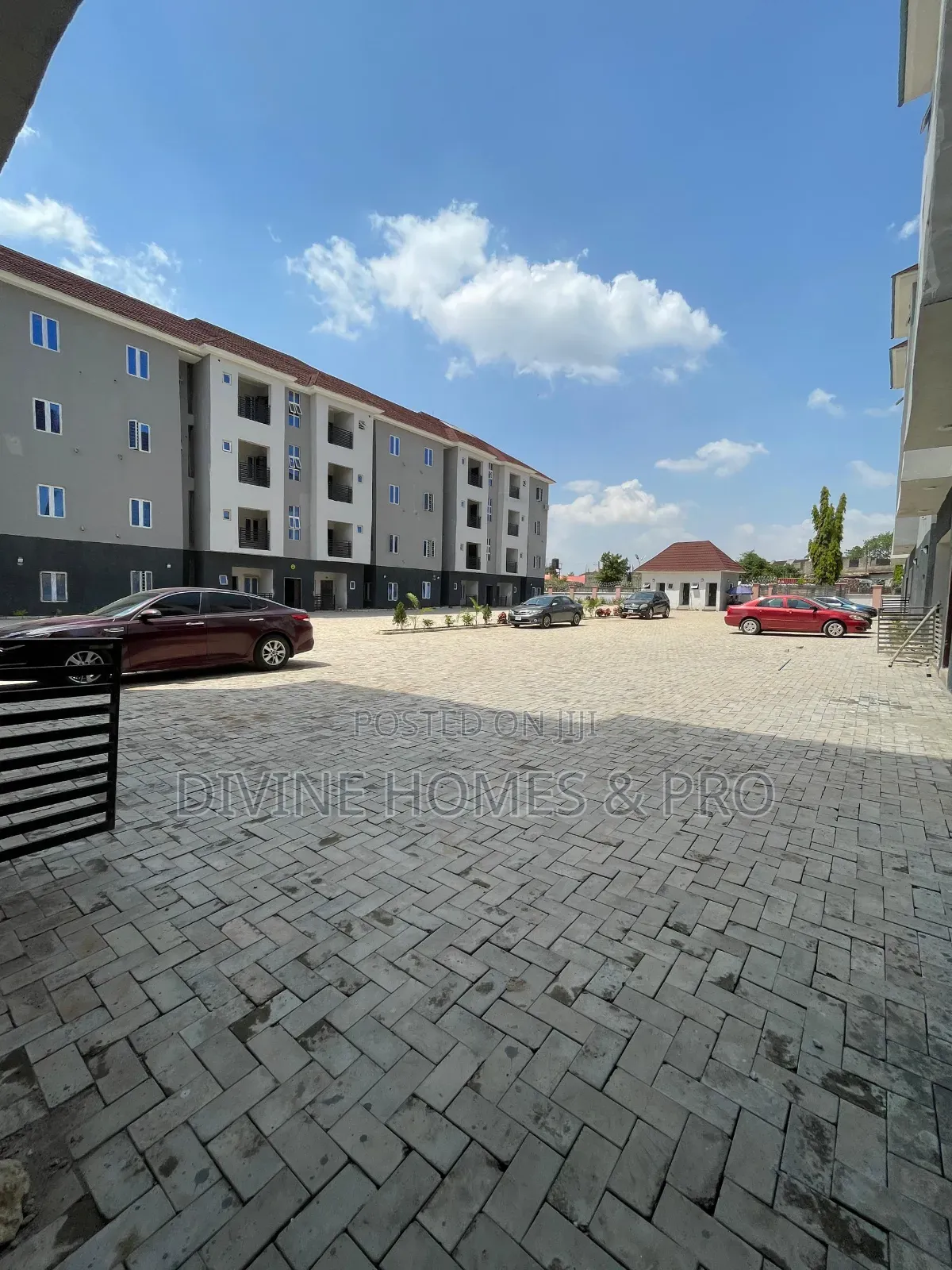 2bdrm Block of Flats in Durumi for sale in Durumi