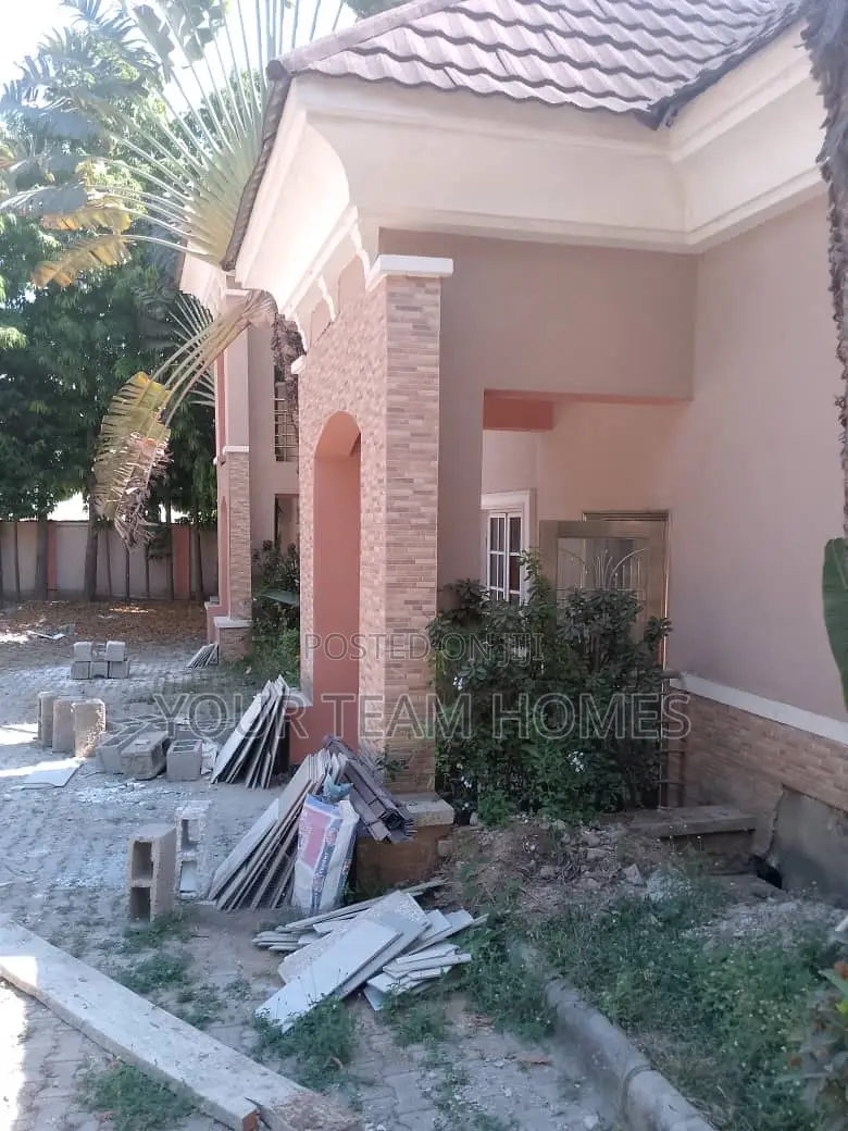 6bdrm Duplex in Maitama for rent in Maitama