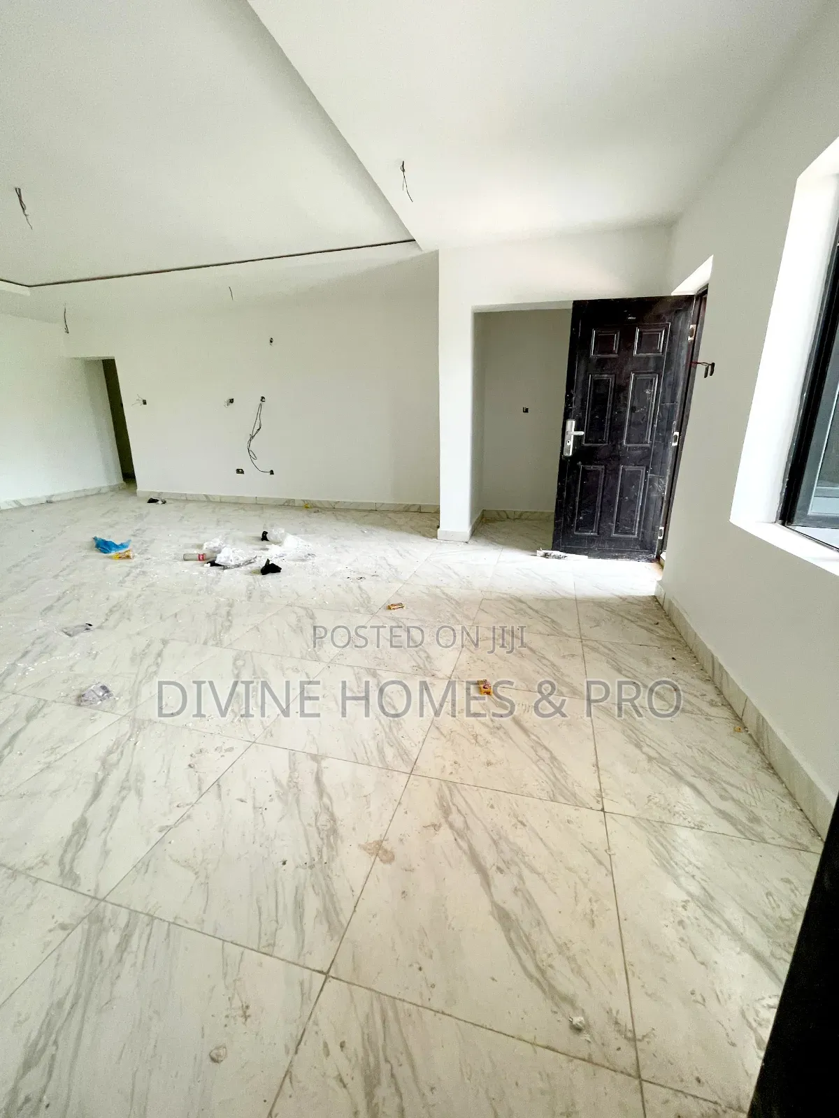 3bdrm Block of Flats in Berger Clinic, Life Camp for sale in Life Camp