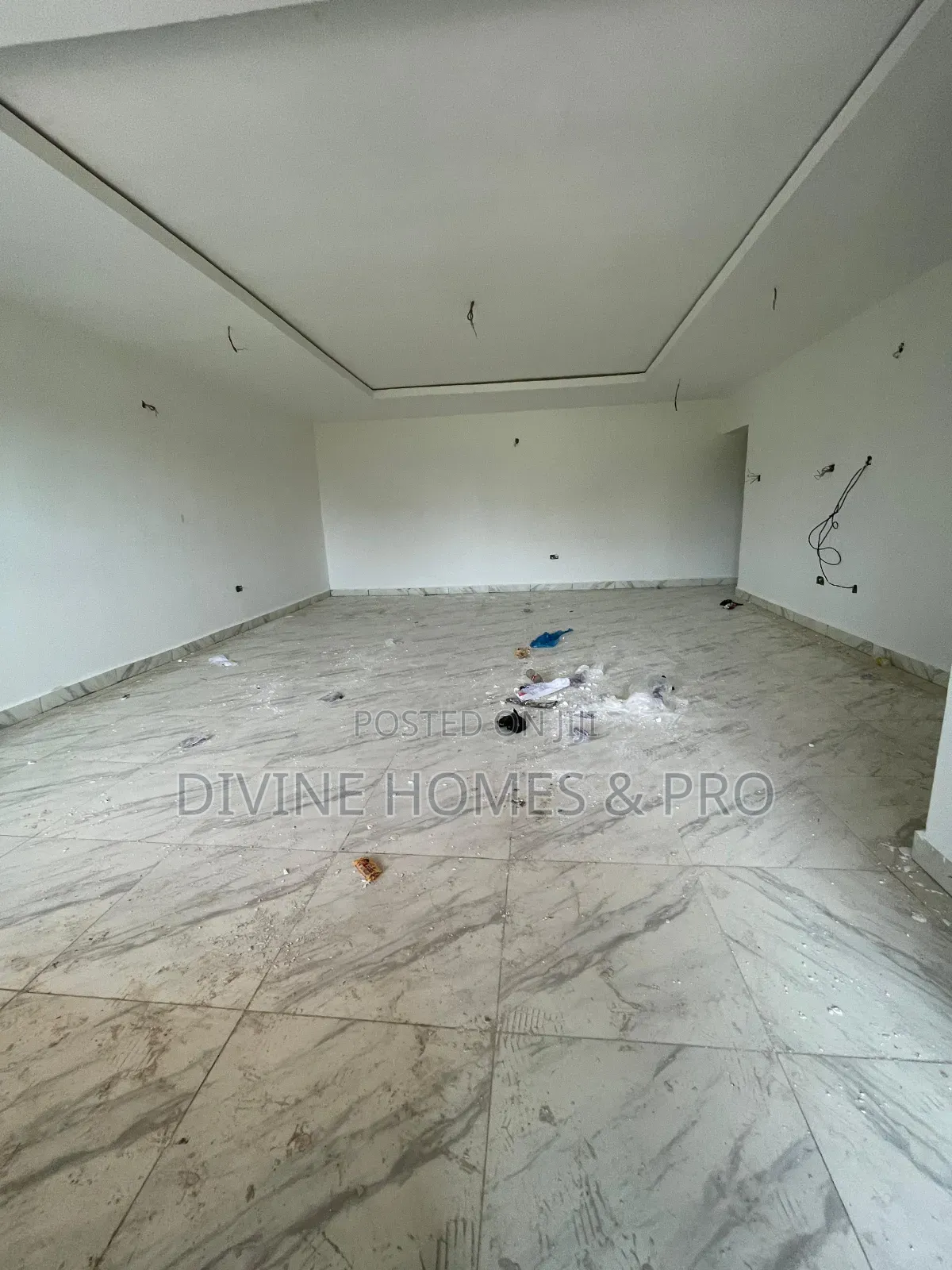3bdrm Block of Flats in Berger Clinic, Life Camp for sale in Life Camp