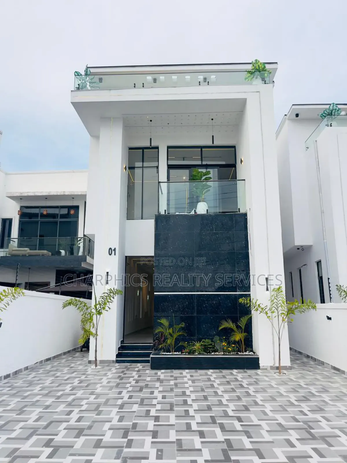 5bdrm Duplex in Lekki Phase 2 for sale in Lekki Phase 2
