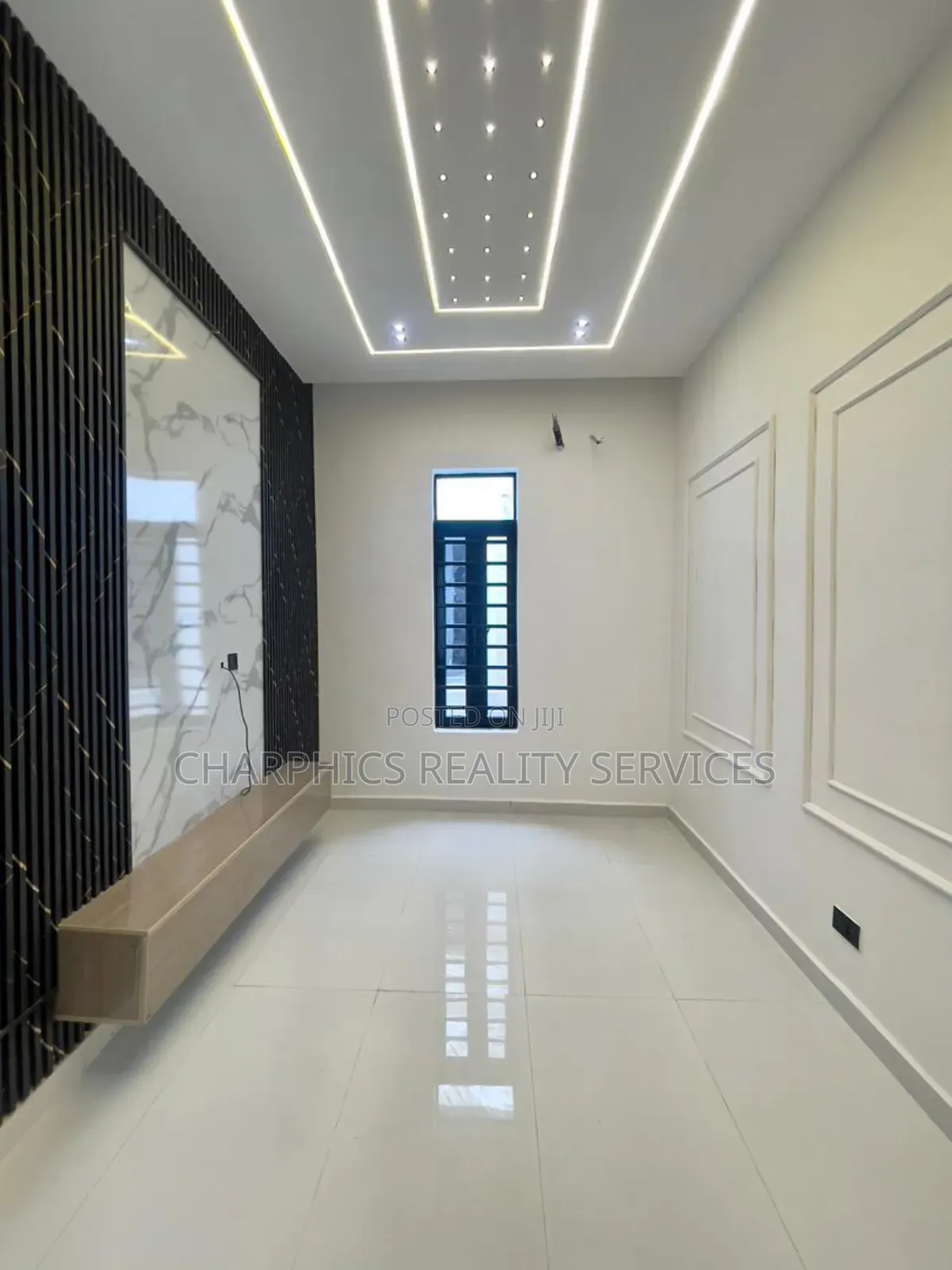 5bdrm Duplex in Lekki Phase 2 for sale in Lekki Phase 2