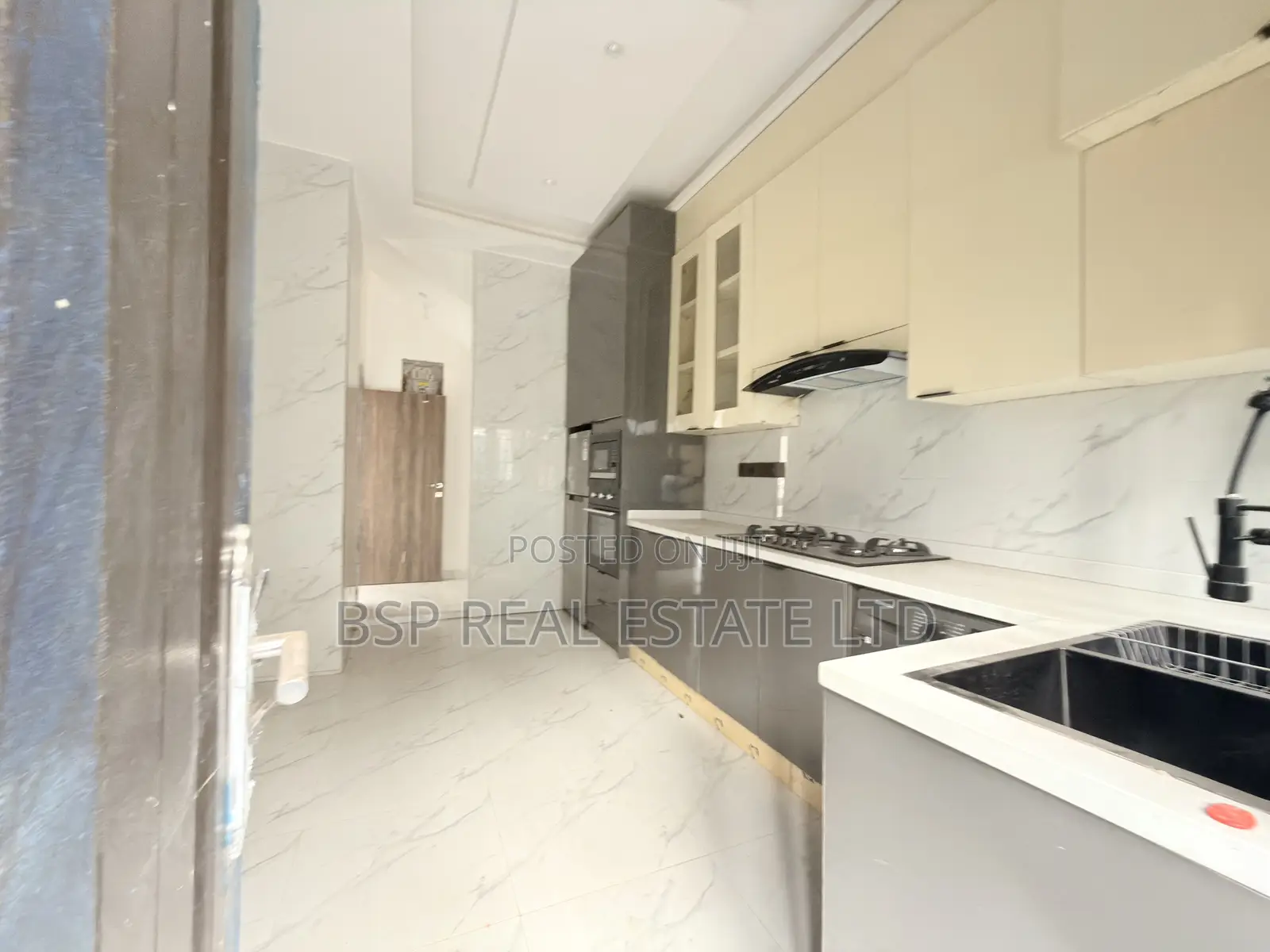 4bdrm Townhouse/Terrace in Galadimawa for sale in Galadimawa
