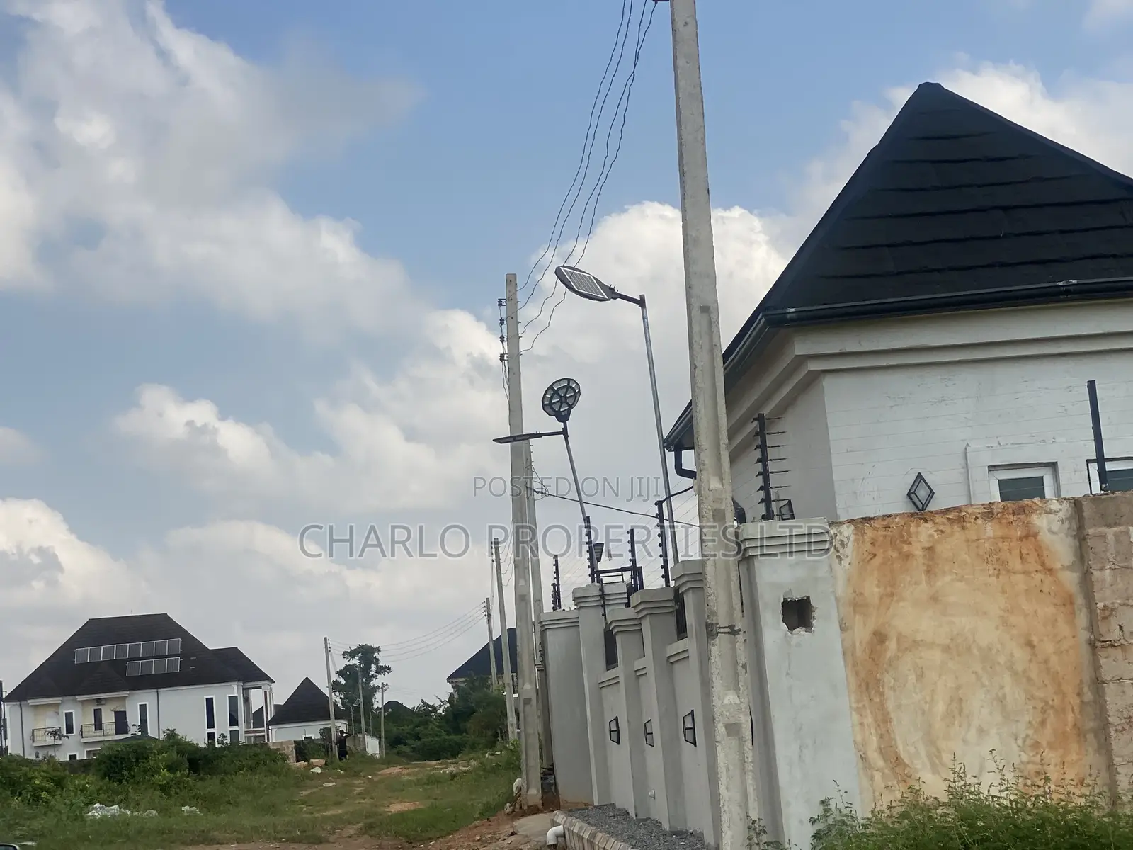 Nice and Genuine 90ft by 200ft With C of O in Amagba for Sale in Benin City
