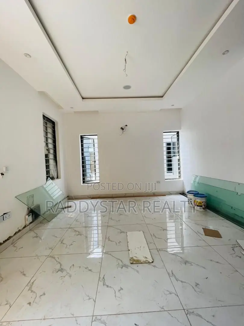 4bdrm Duplex in Magodo for sale in Magodo