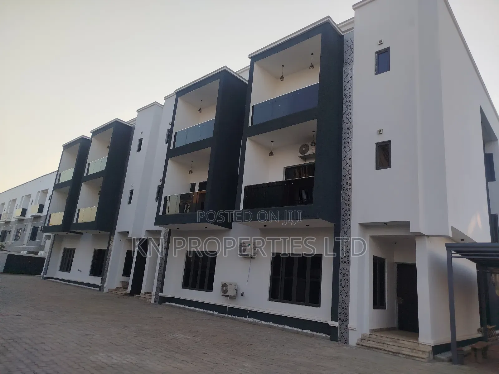 4bdrm Duplex in Jahi for sale in Jahi