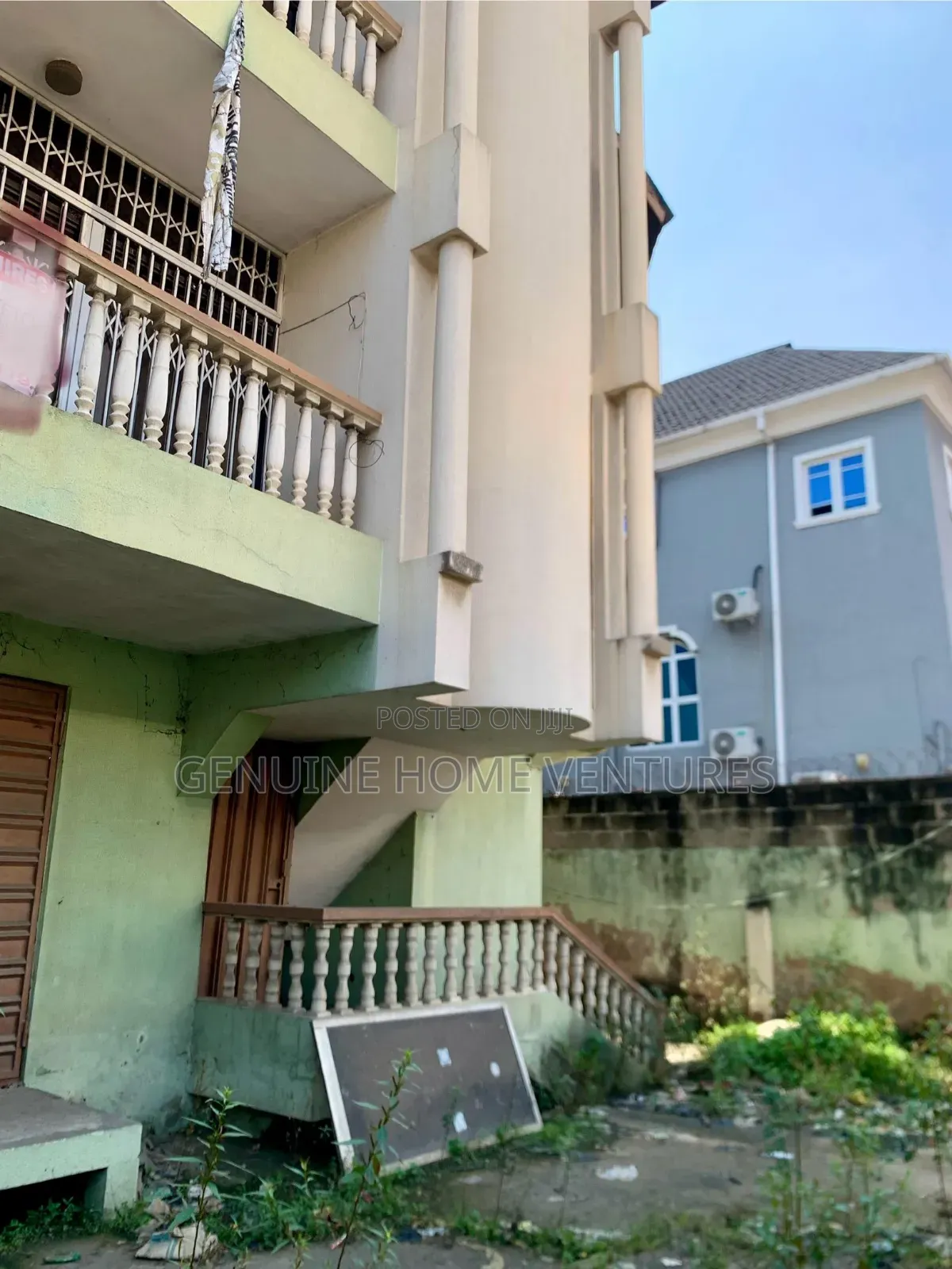 18bdrm Block of Flats in Yaba for sale in Yaba