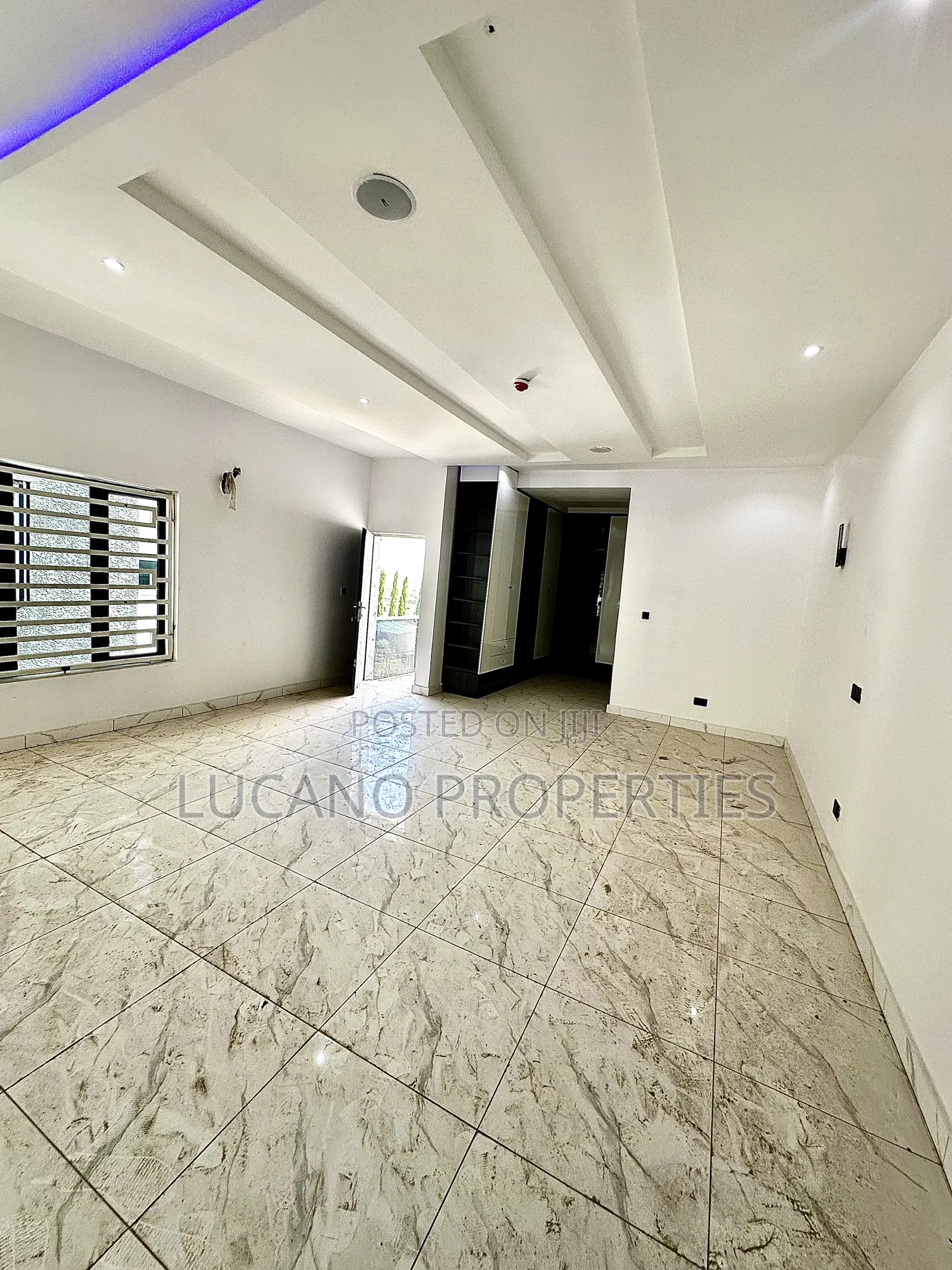 6bdrm Duplex in Katampe Extension for sale in Katampe Extension