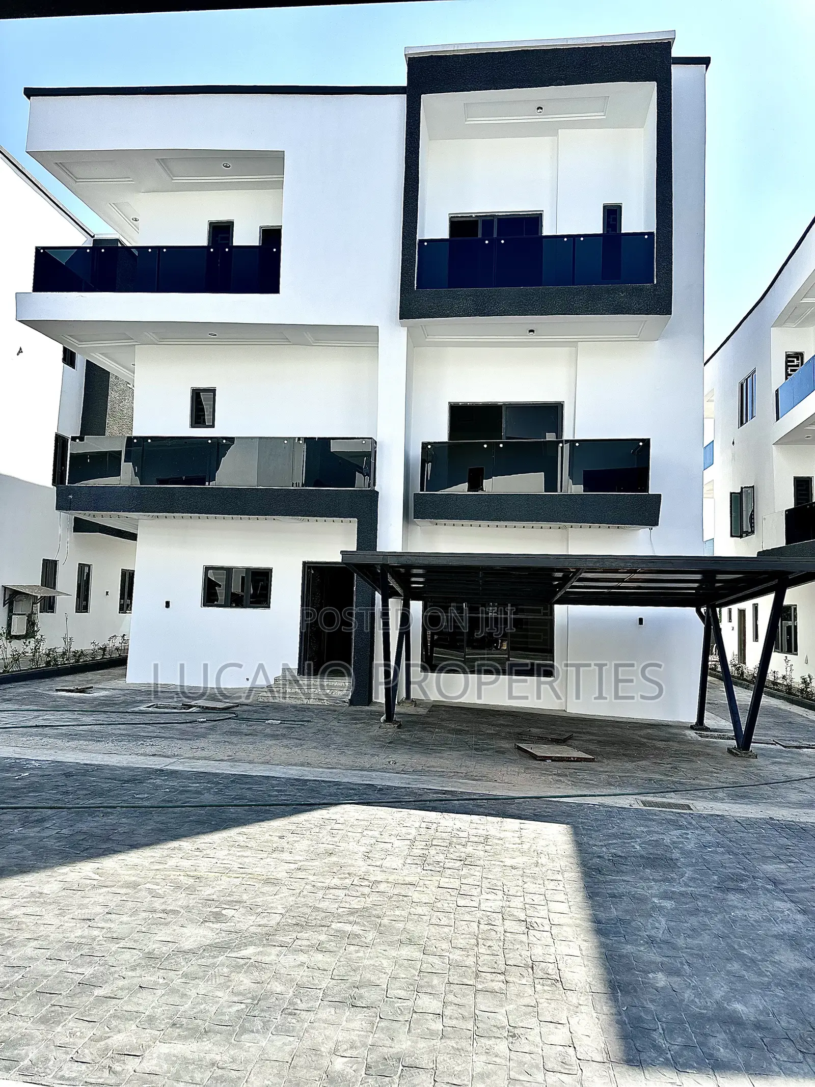 6bdrm Duplex in Katampe Extension for sale in Katampe Extension