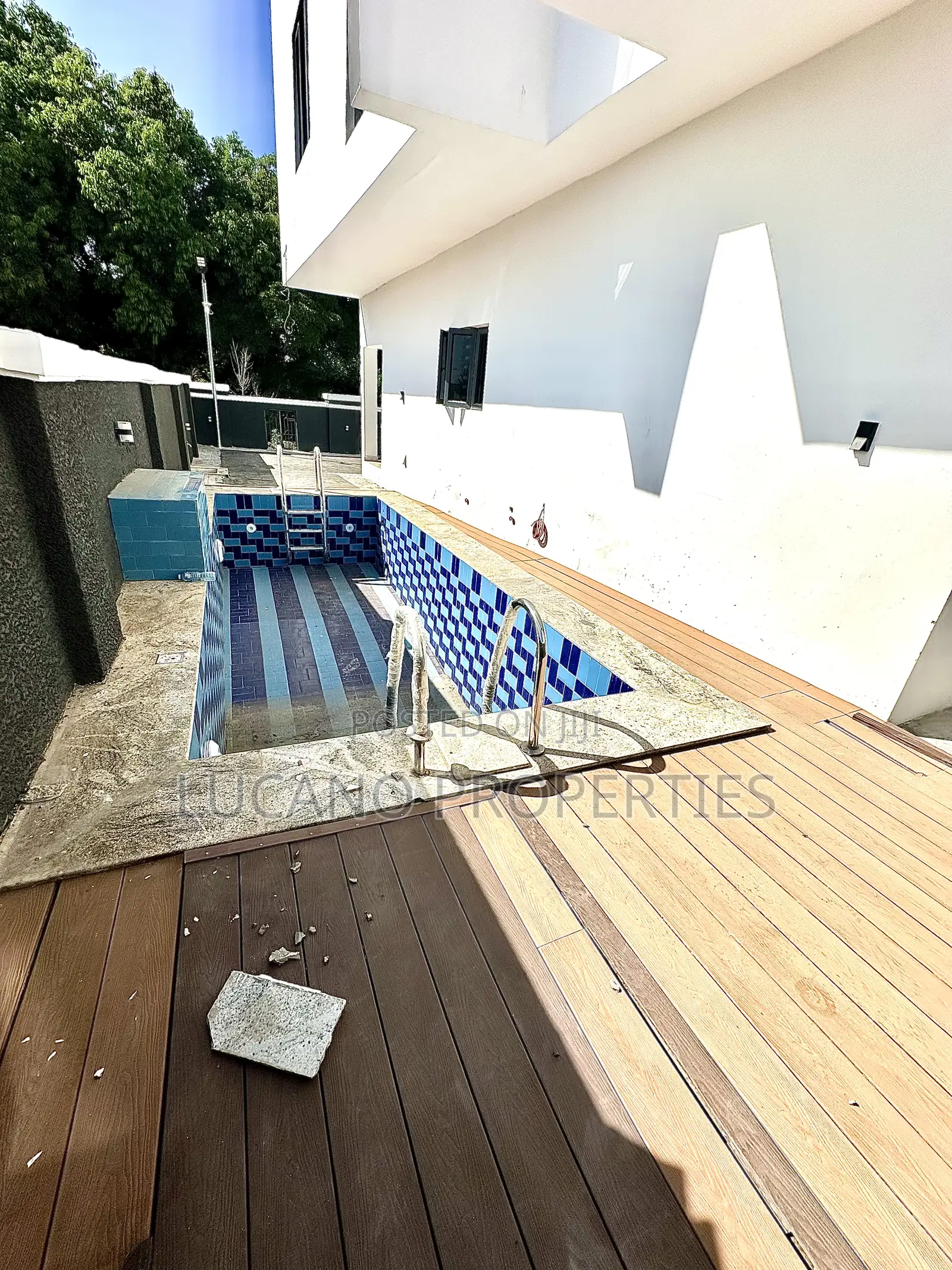 6bdrm Duplex in Katampe Extension for sale in Katampe Extension