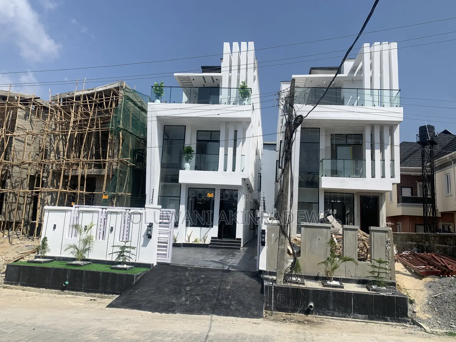 5bdrm Duplex in Oral Estate for sale in Lagos State