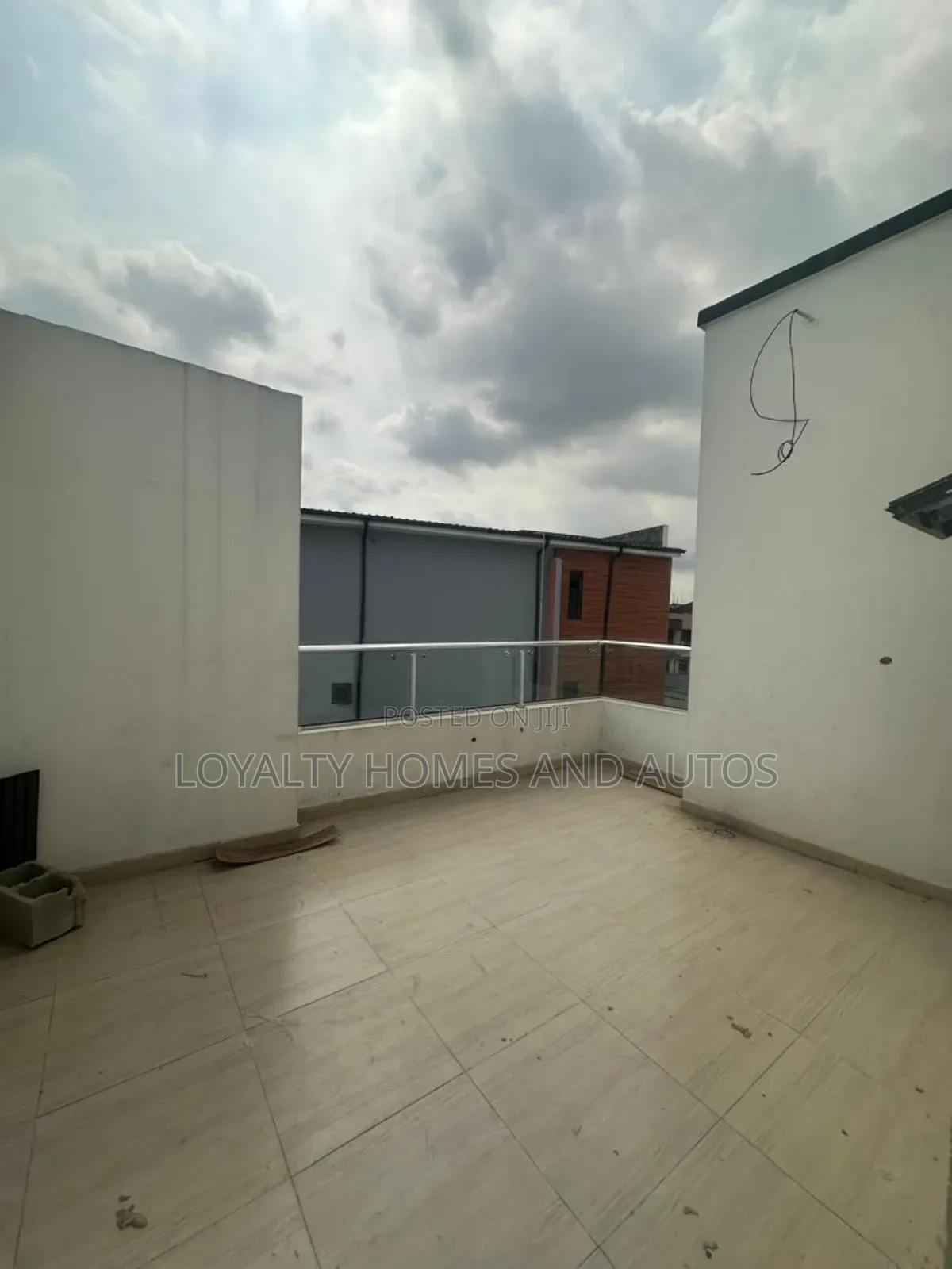 4bdrm Duplex in Gbagada Lagos, Millenuim/UPS for sale in Millenuim/UPS