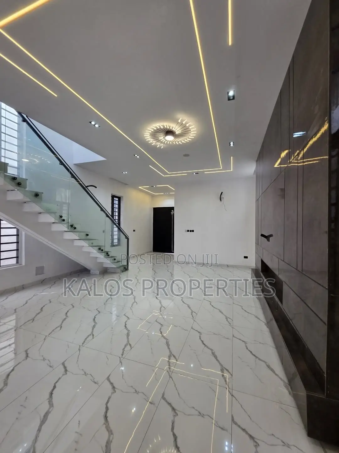 5bdrm Duplex in Ajah Lekki Lagos for sale in Ado / Ajah