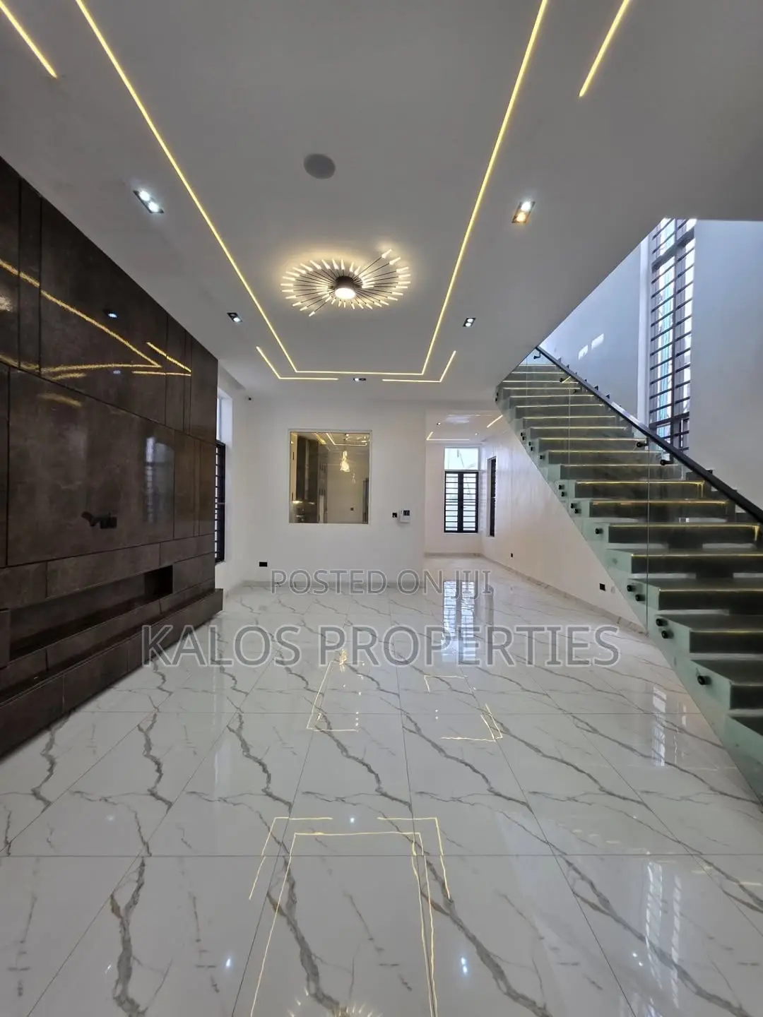 5bdrm Duplex in Ajah Lekki Lagos for sale in Ado / Ajah