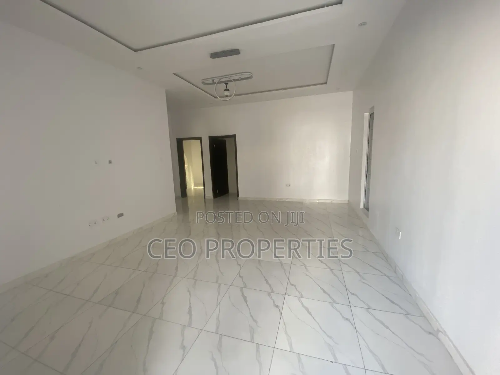 2bdrm Block of Flats in Scheme2/Mobil Rd, Ilaje / Lekki for sale in Ilaje / Lekki